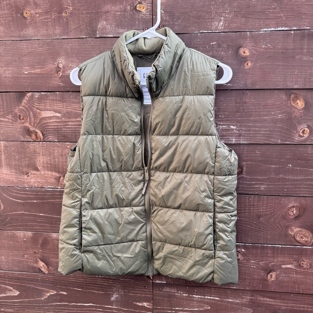 GAP Puffer Vest Cold Control Size Medium
